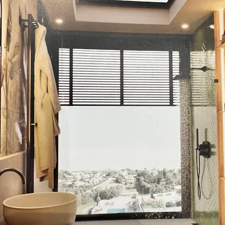 Golfinho Luxury Villa